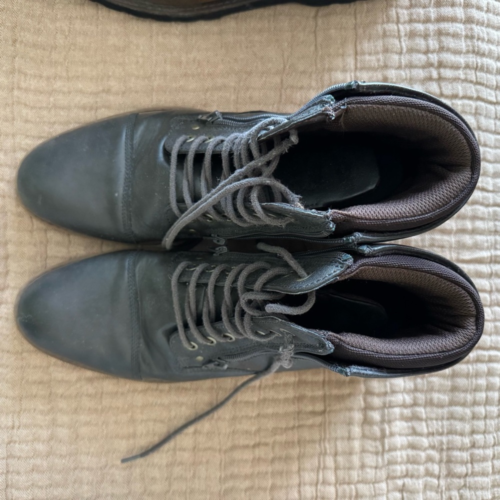 Men's Rye Gray Lace-Up Boots